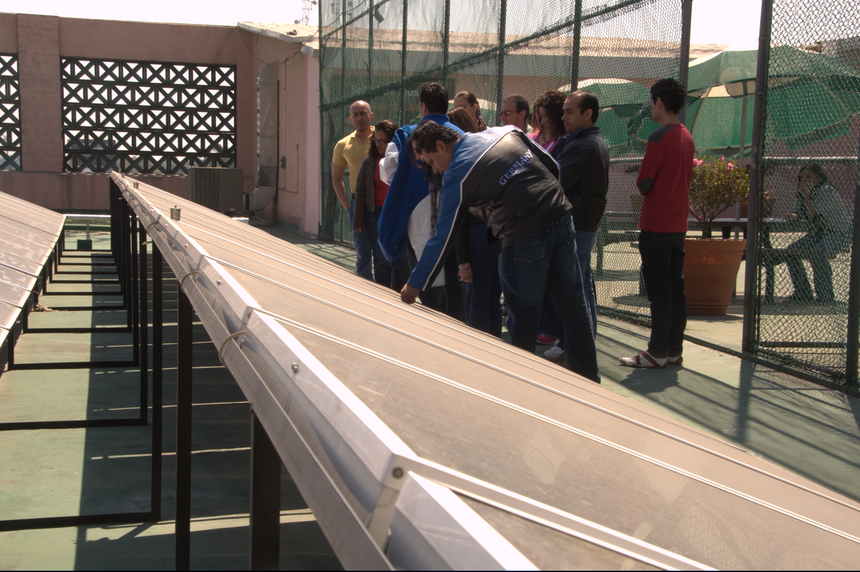 Grid-Tied vs. Off-Grid Solar: Which System Is Right for You?